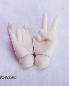 DZ 1/4 Girl Hands (H-G-45-03, white, nude, in stock)