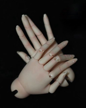 DF-H 1/3 Female Jointed Hands - Click Image to Close