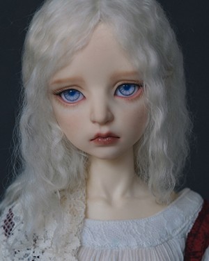 57cm Evelyn Head - Click Image to Close