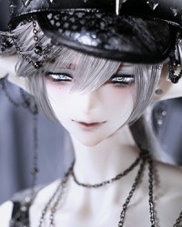 73cm White Head