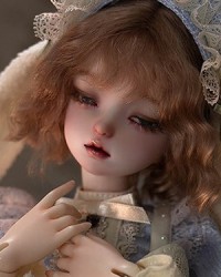 Lulu Half-Open Eyes Ver.