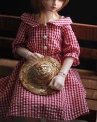 ANG025 Red Checkered