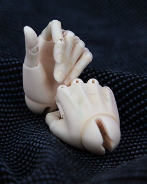 DF-H 70cm Male Jointed Hands (pink, nude, in stock) - Click Image to Close