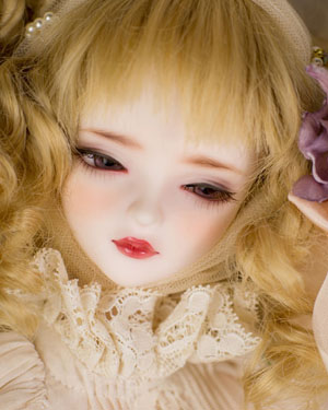 Bella - Click Image to Close