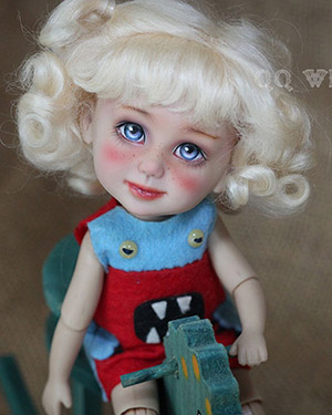 WDP032 Blond 1/6 - Click Image to Close